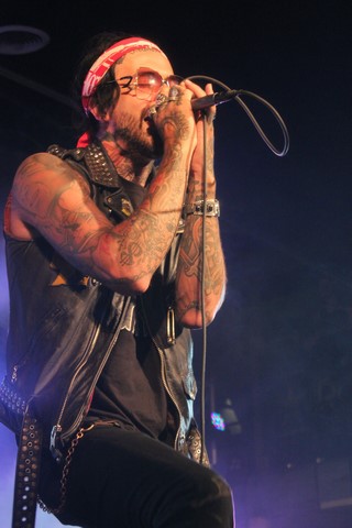 Yelawolf on the Mic